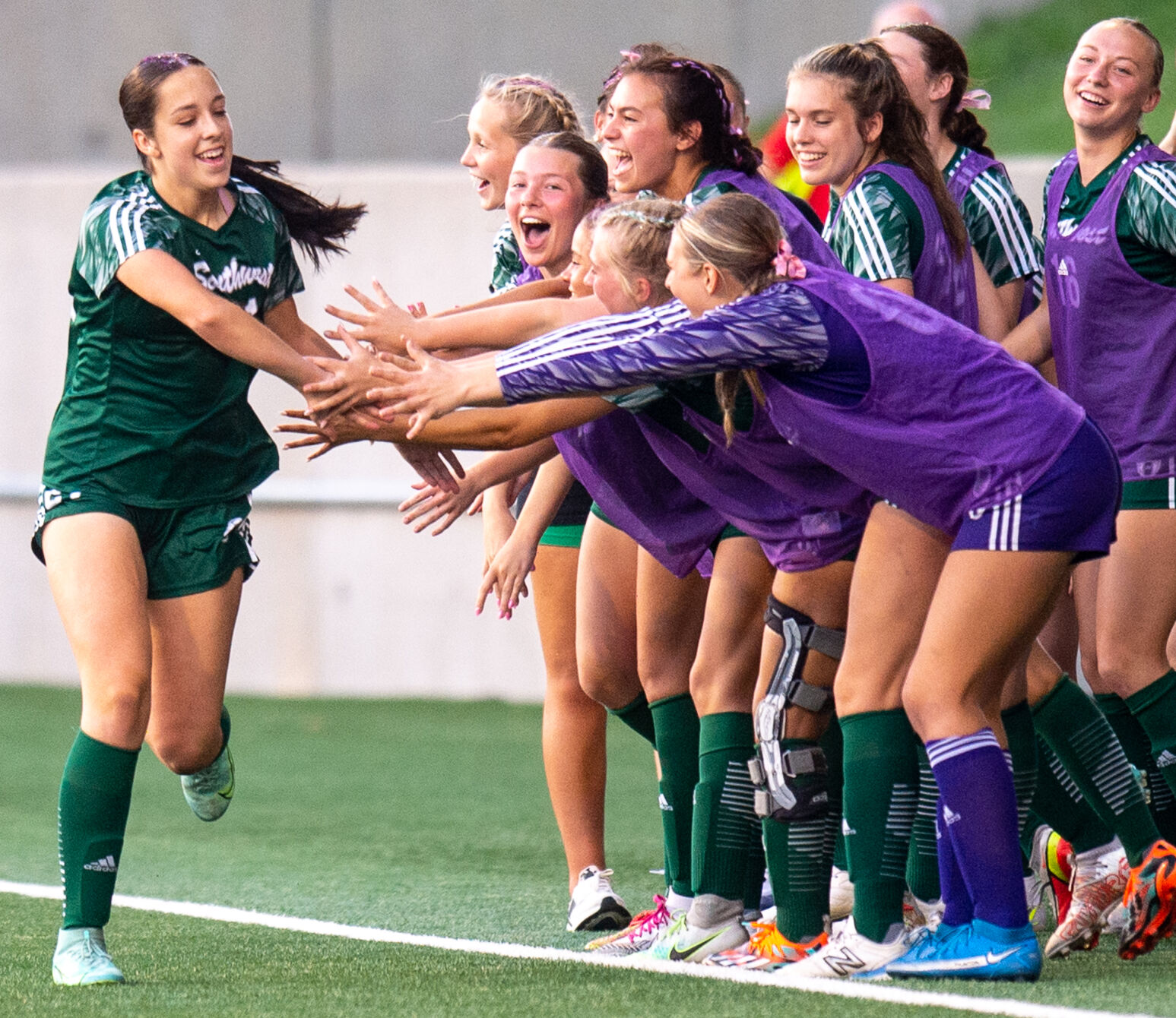 (𝑴𝑭) 𝑪𝑯𝑨𝑹𝑳𝑬𝒀 𝑲𝑶𝑹𝑻, 𝑳𝑰𝑵𝑪𝑶𝑳𝑵 𝑺𝑶𝑼𝑻𝑯𝑾𝑬𝑺𝑻